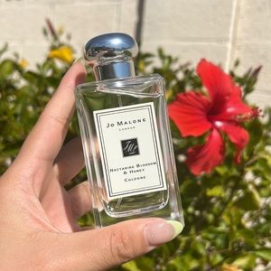 Jo Malone Nectarine Blossom and Honey perfume